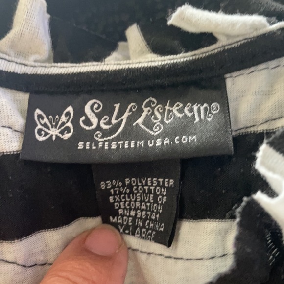 2 tanks - Picture 3 of 3